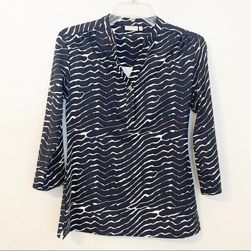 Ellie Kai Nylon Spandex‎ Popover Blouse